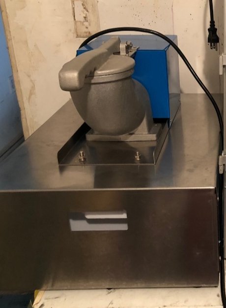 Shaved ice snow cone machine